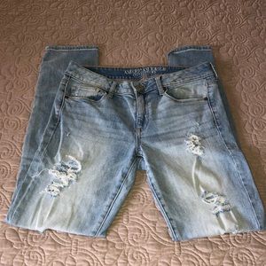 Barely worn American Eagle skinny Jeans